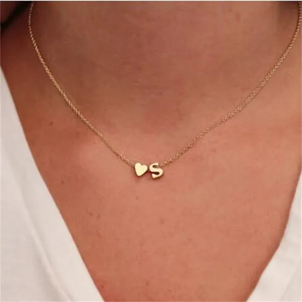 Petit coeur délicat collier Initial or argent couleur lettre nom collier ras du cou pour les femmes pendentif bijoux cadeau