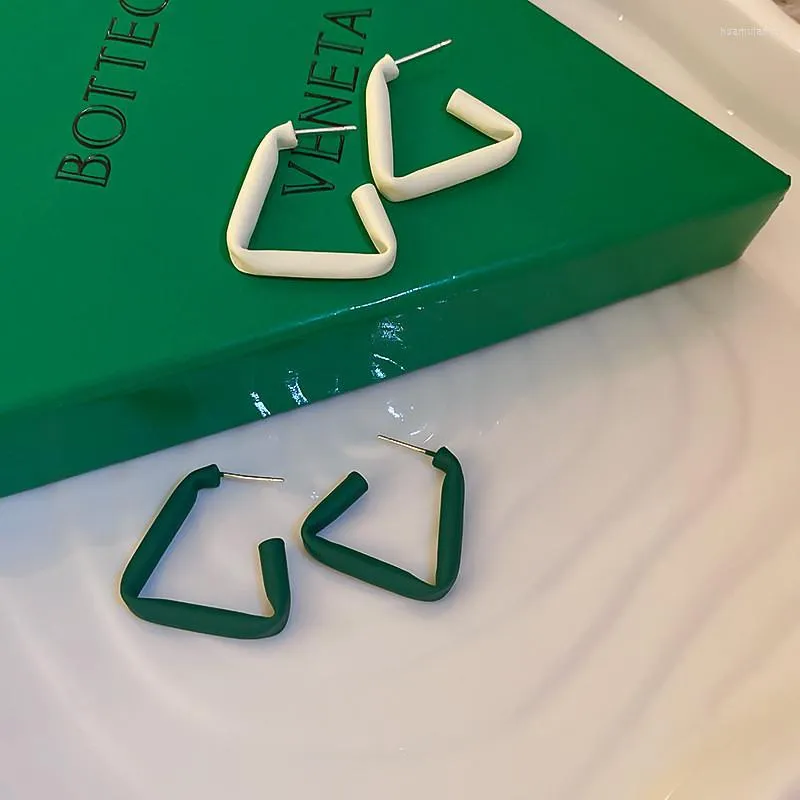 Studörhängen minimalistisk grön vit geometrisk triangel droppande olja för kvinnor trendig legering partitillbehör bijoux