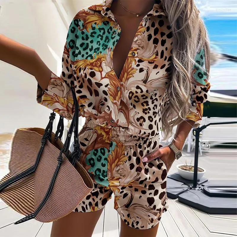 Kvinnors spårdräkter 2023 Summer Autumn Women Leopard Print Två stycksuppsättningar Slå ner krage skjorta topp kort byxdräkt lady casual long hylsa