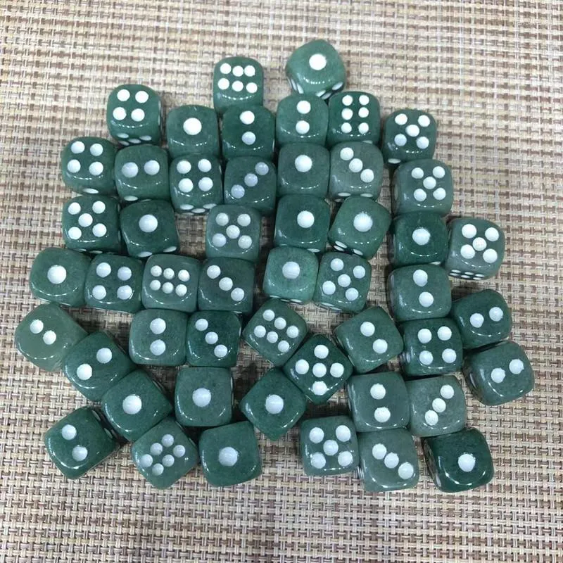 Dekorativa figurer 1st Natural Quartz Crystal Carved Dice Polished Stones Green Aventurine Healing Reiki Gemstones Home Decoration