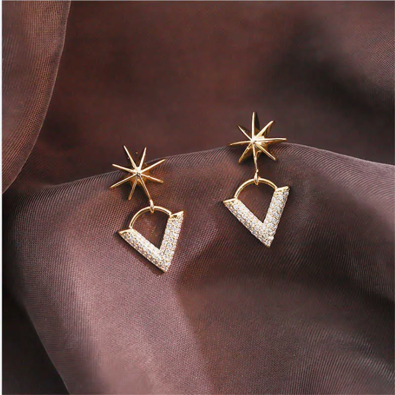 Dangle Chandelier Eight Mans Star Flash Earrings Female Earrings 2021 New Wave Korean Temperament Wild Luxury Online Celebrity Earrings G230313