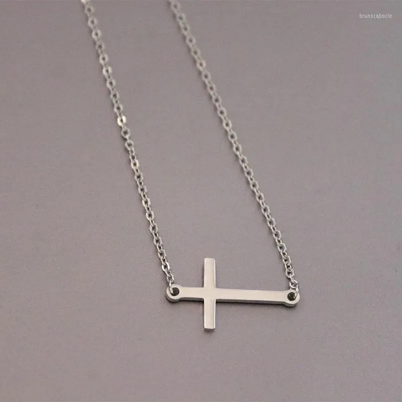 Chains 1pc Simple Cross Stainless Steel Necklace Couples Family Pendants Necklaces Women Men Kids Fashion Jewelry
