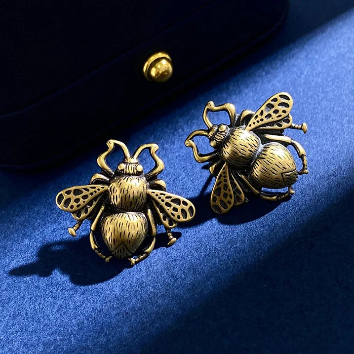 Stud Vintage Gold Plated Rhinestone Vintage Bee Earrings Jewelries Letter wedding gift factory wholesale With dust bag