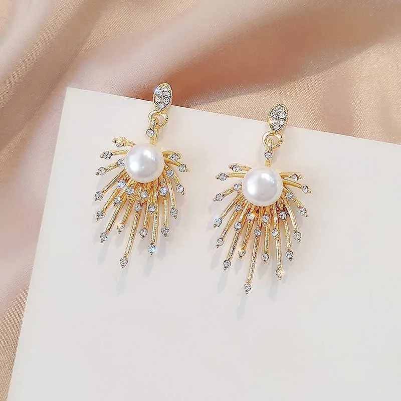 Dangle Chandelier Design-sensing Metal Quicksume Pearl Fireworks Earrings Female Famous Net Red Earrings 2021 New Short Earrings G230313