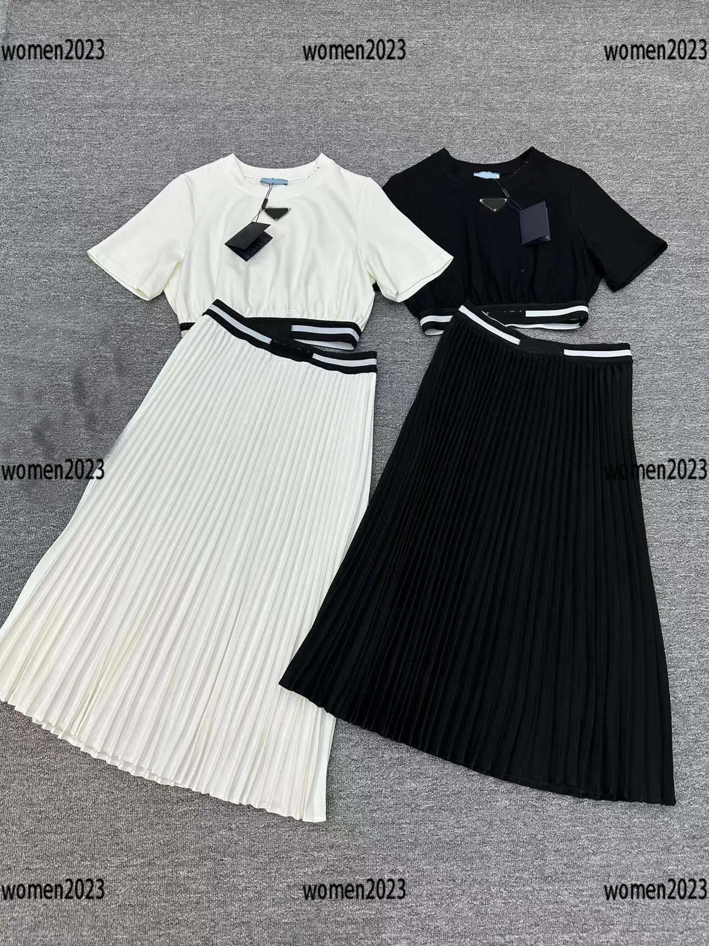 women sets ladies dress 2pcs Metal logo accessories short T-shirt and pleated skirt Summer Elegant Size S-L New arrival Mar01