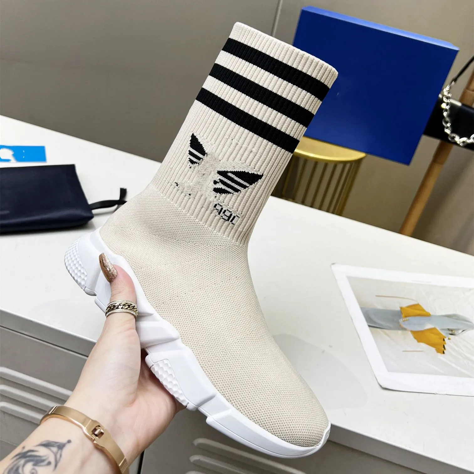 Moda Sapatos casuais Speed ​​BOT Men Mulheres Design de luxo de inverno Salto quente Couro de neve Soled Boots Socks Sports Sports Runners Sneakers