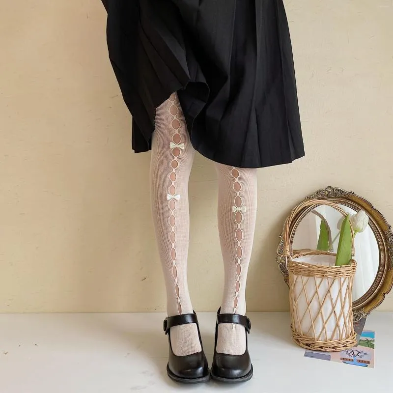 Kvinnliga strumpor Kvinnors strumpbyxor Lolita Hollow Out Lace Silk Strump.Ladies Girl's Vintage Bow Stockings Pantyhose Female Hosiery.2