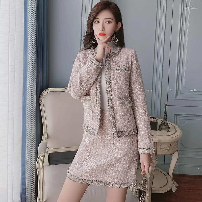 Vestidos de trabalho MOMAÇÕES FEMAN AUTOMN FRANCE RETRO Temperamento rosa Tweed lã de tweed lã Salia Hip Setos de duas peças Women Women