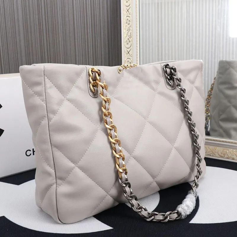 Designer Shopping Bags High quality sheepskin Tote bag Women handbag Shoulder Bag Large capacity chain Cross body Valentine Totes