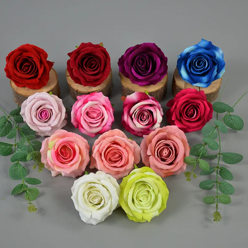 50pcs têtes de fleurs de rose en soie de haute qualité fleurs artificielles pour la décoration de couronnes