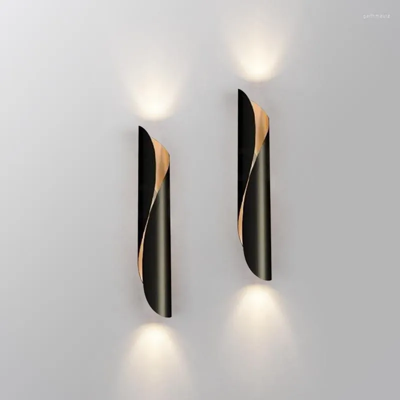 Настенные лампы Черно -белая алюминиевая керлинг