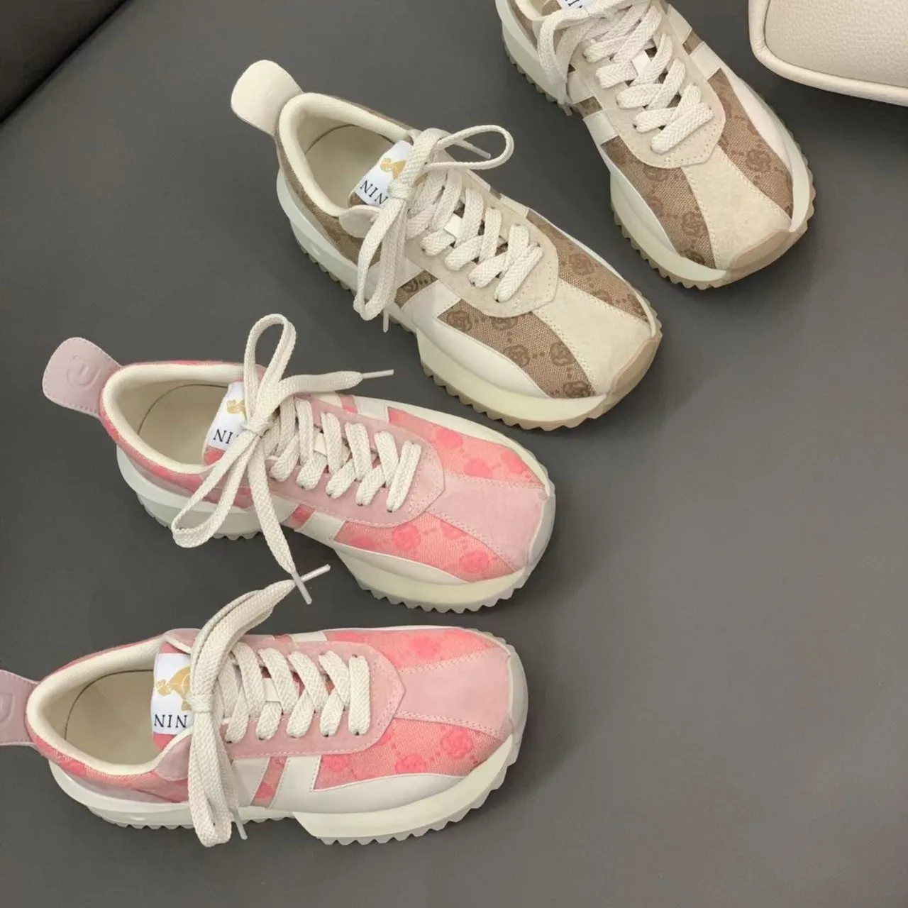 DHgate Womens Breathable PU Leather Sneakers Running Flat Shoes Sport Shoes Breathable Casual Shoes Chaussure Femme Sapatos Shoes Accessories