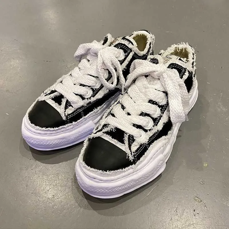 DHgate.com:Maison Designer Mihara Sneakers: Breathable Shell