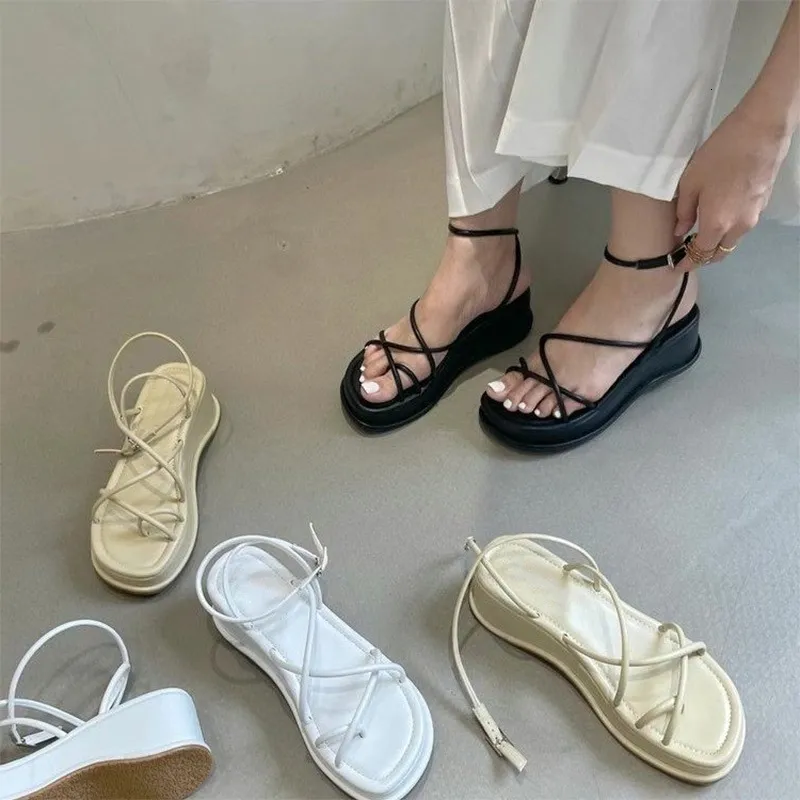 Gai Sandals Women Summer Square Toe Strap Strap Platform أسافين السيدات أحذية غير رسمية غير قابلة للانزلاق روما المصارع الإناث صندال امرأة 230314 جاي