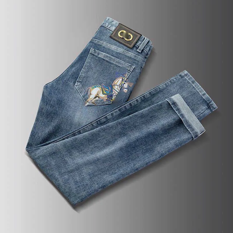 Mens Jeans Designer Shorts raka benbyxor stora broderier Casual byxor tvättade modekrigs hästtryck dragkedja åtkomstkontroll denims