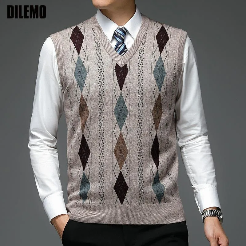 Men s Vests Autum Fashion Märke Argyle Pullover Sweater V Neck Knit Vest Diamond Trendy 6 Ull ärmlösa Casual Clothing 230313