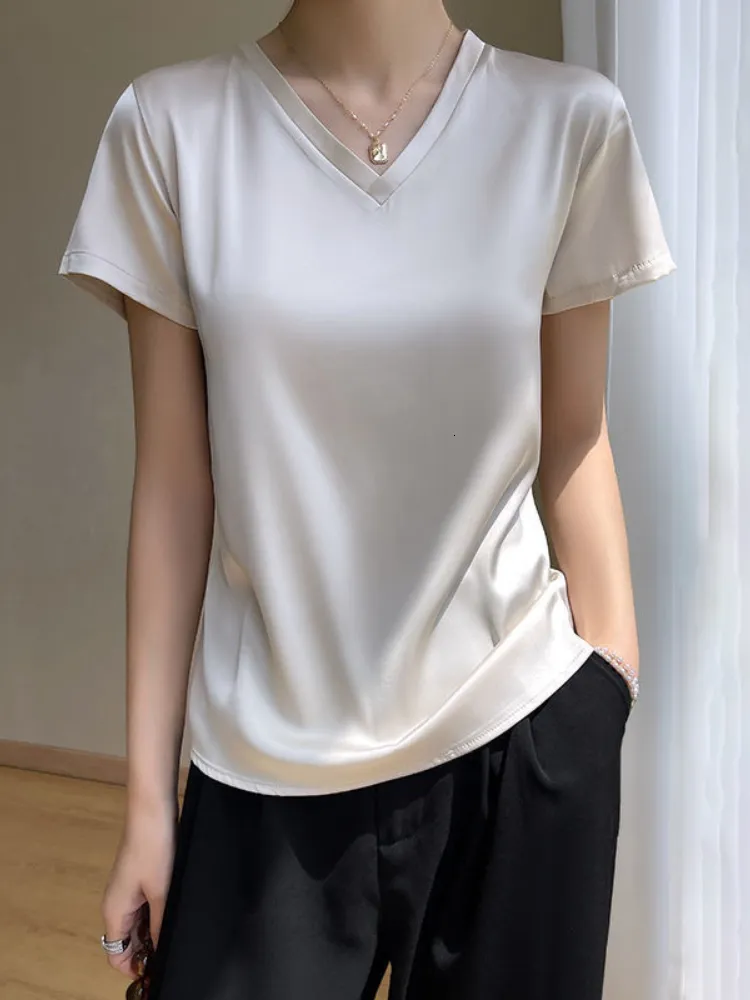 T-shirt féminin T-shirt féminin de la mode coréenne Satin V V-cols t-shirts à manches décontractées et champagne solide Champagne blanc t-shirts de soie blanche 230314