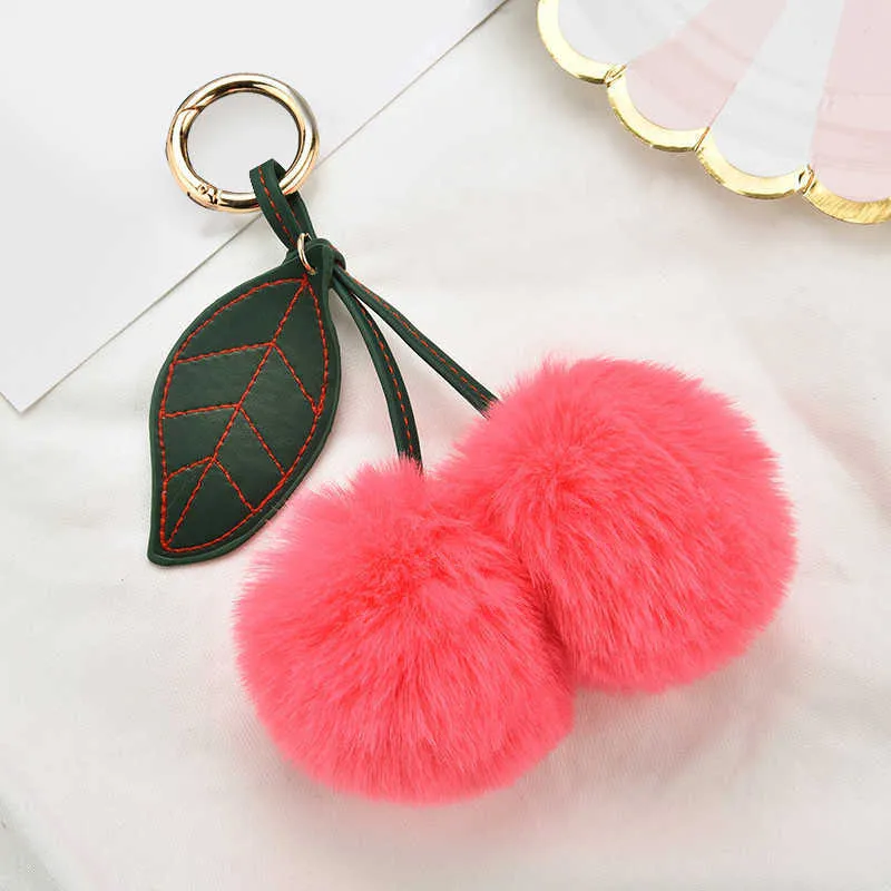 Keychains Plush Faux Fur Fruit Bag Car Pendant Cherry Wi PU Leaves Hair Ball Key Ring Fashion Sweet Fluffy Pompon Keychain Women Gift L230314