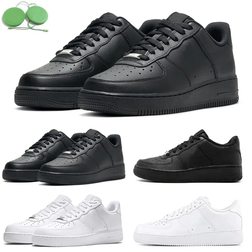 1 Män Dam Löparskor Sneaker Klassisk Låg Trippel Vit Röd Svart Vete Skateboard Sneakers Plattform Trainers Utomhussport Sneakers Storlek US5.5-11