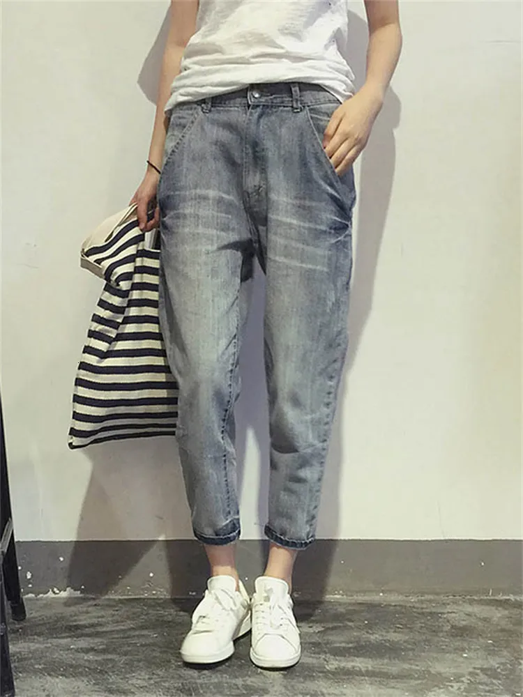 Jeans da donna 16023 Primavera stile coreano Ufficio allentato Ladies Streetwear Tinta unita Pantaloni in denim con candeggina elasticizzata blu chiaro 230313