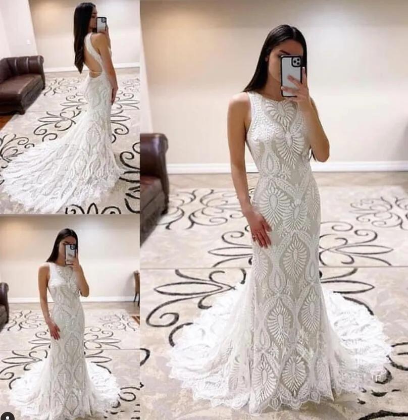 Abito da sposa da spiaggia a coda di pesce con schiena aperta 2023 Girocollo Sexy senza maniche Sirena Boho Abito da sposa Avorio Plus Size Donna Brautkleid Robe De Mariee Country Bohemian