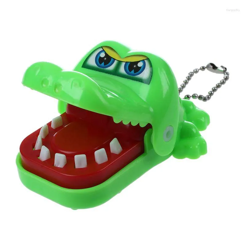 Chavedias de crocodilo de brinquedo mordida com chaveiro verde