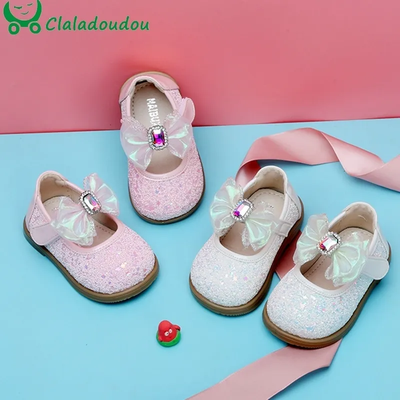 First Walkers 11-15cm High Quality Sequined Cloth Infant First Walkers Solid Beige Pink Toddler Girls Dress Shoes For Little Princess Party 230314