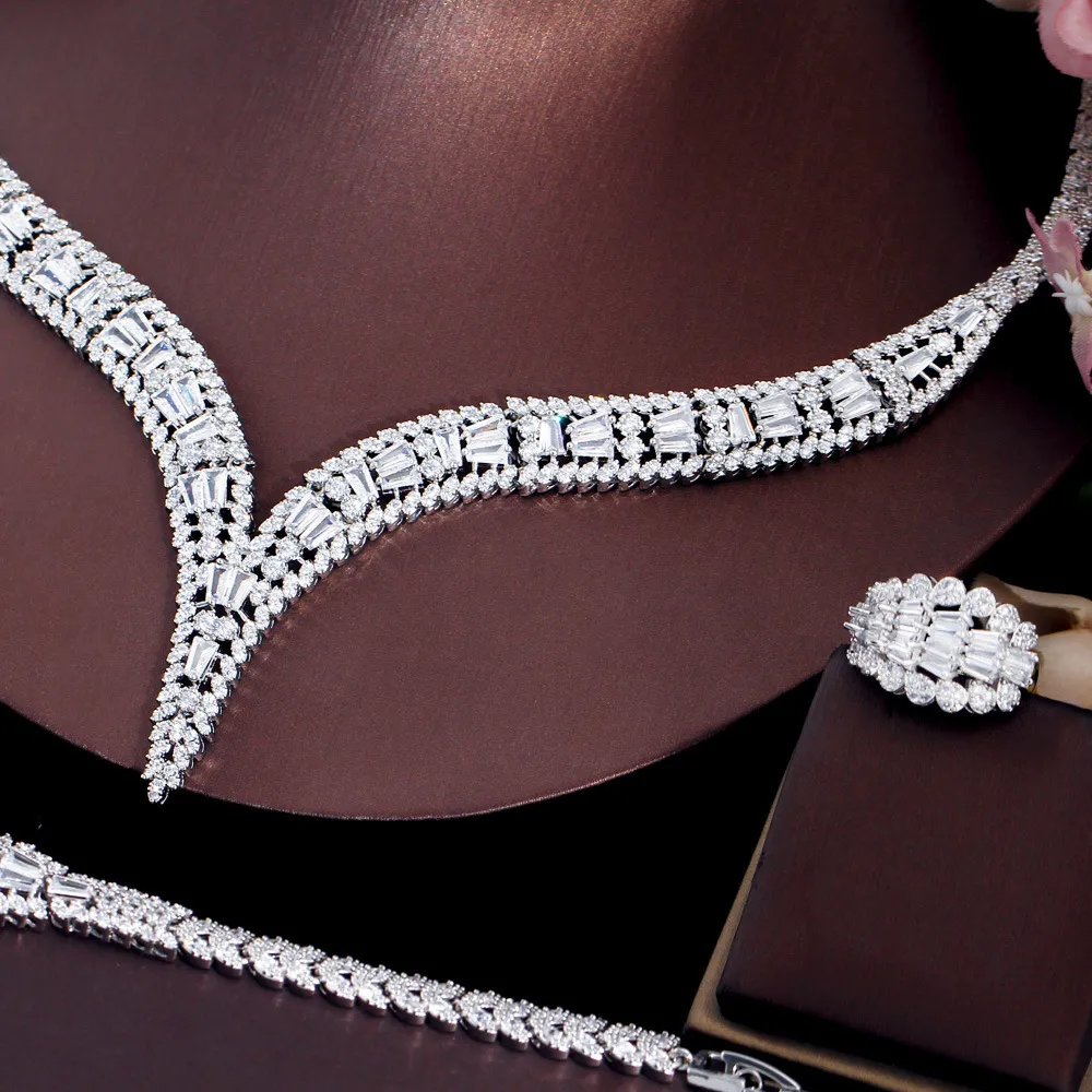 Jóias De Ouro De Dubai Conjunto Inspirado: 925 Anéis De Noivado De Diamante  De Prata Esterlina, Colar, Bracelete Para Mulheres Para Mulheres De $325,13  | DHgate, image size:1000x1000