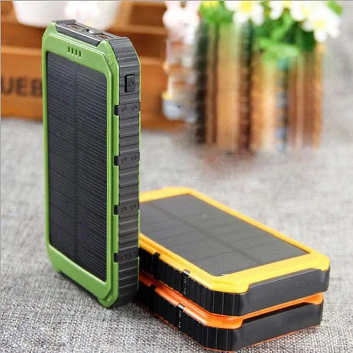 Fabrika fiyatı! 20000MAH Roman Solar Power Bank Ultra-İnatçı Su Geçirmez Güneş Güç Bankaları 2A Çıktı Cep Telefonu Taşınabilir Şarj Cihazı Güneş Powerbank