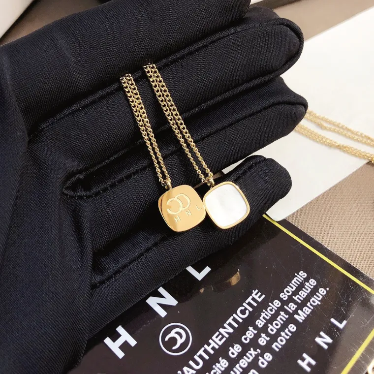 Charm-Schmuck-Halsketten, luxuriöse Designer-Anhänger-Halsketten, ausgewählte Damen-Langkette, 18 Karat vergoldet, feines Geschenkdesign, modischer Stil, Damen-Accessoires