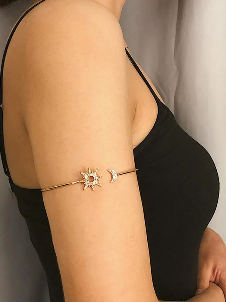 Bileklik ayarlanabilir geometrik kol manşet moda zirkon rhinestone yıldız ay açık üst bilezik bilezikler kadın mücevher hediyesi