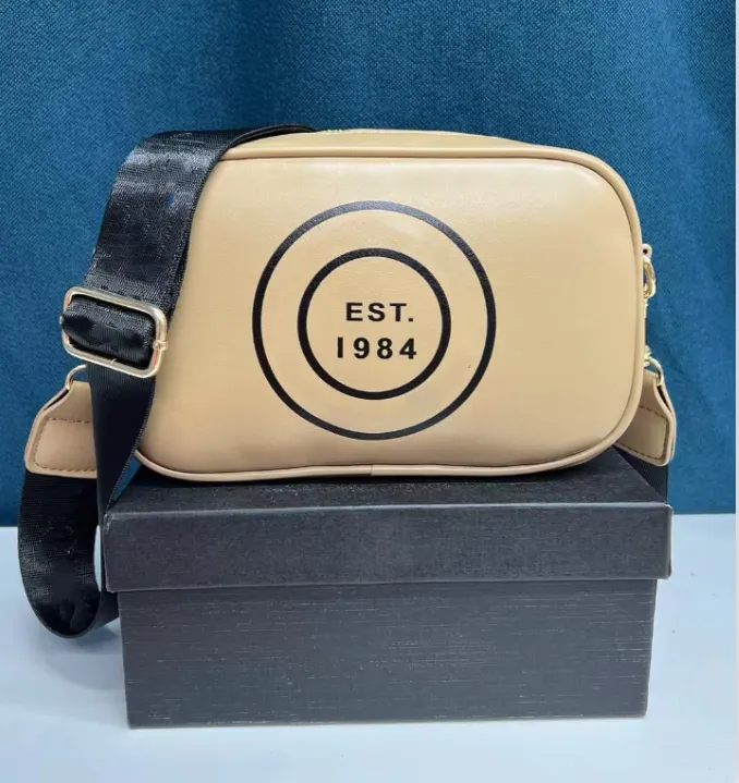 Borsa per cellulare con lettera di design Donna Americana Personalizzata Fotocamera per pendolari Custodia per chiavi da donna con tracolla a tracolla di tendenza classica