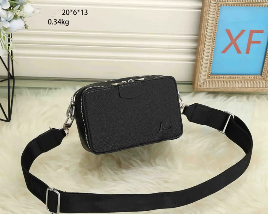 Mens leather tote top bag with zipper
