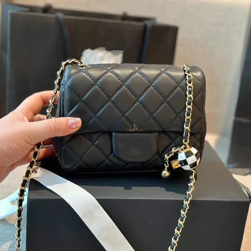 Shoulder Bags CF Genuine Leather Handbag Totes Fashion Designer With Black and White Ball Football Flap Clutch Crossbody Handle Bag Wallet Women