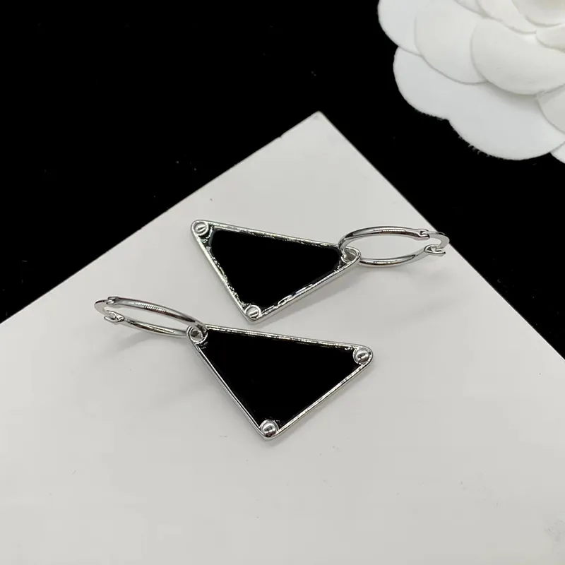 Fashion Luxury Stud Earring For Women Designer Earrings Mans Triangle Letters P Ear Studs Classic Hoop Earings Jewelry Ornament 2303155BF