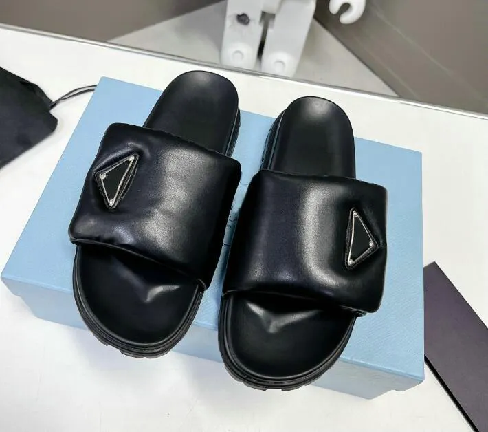 Sıkıcı Lüks Tasarımcı Deri Sandal Tasarımcı Slaytlar Platform Platform Kama Gökkuşakları Yaz Terlik Kadın Bayanlar Dearfoam Rubber Beach Beyaz Siyah No8574#