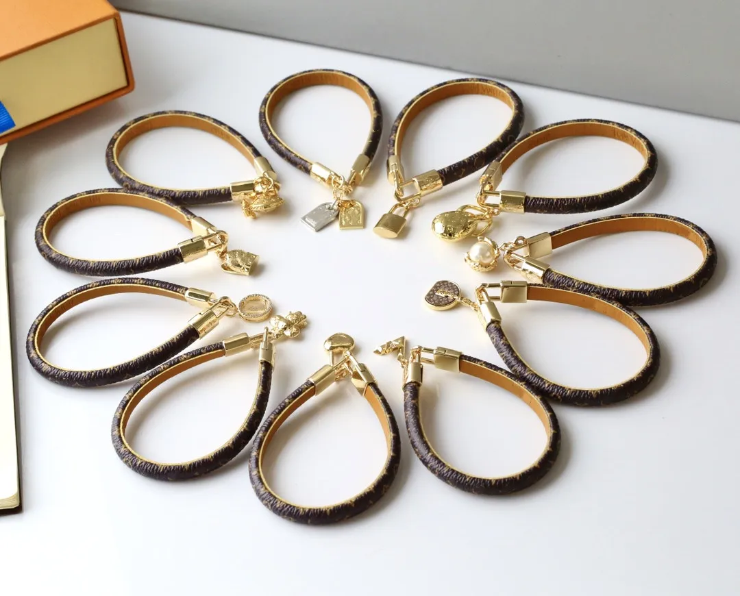 Avec des bracelets classiques de boîte | Braceuse Braceuse Bracelet Classic Flower Plaid Leather Corde Gold Berce Golle Corde à main Men Femmes Coupages Bracelets de luxe Cadeau de mode