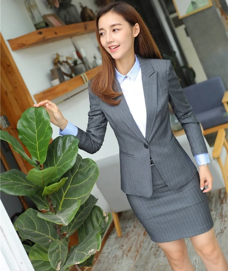 Costumes pour femmes Blazers Bureau Uniforme Designs Femmes Costumes d'affaires Jupe et Veste Ensembles Dames Gris Blazer Travail Porter Des Vêtements 230316