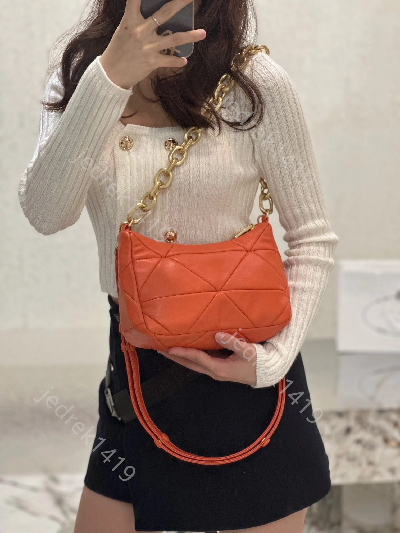 Prad Bags System fashion Prad Underarm bags Shoulder bag Women's designer Crossbody 10A Triangle pattern totes zipper Gold chain purses Soft sheepskin handbags