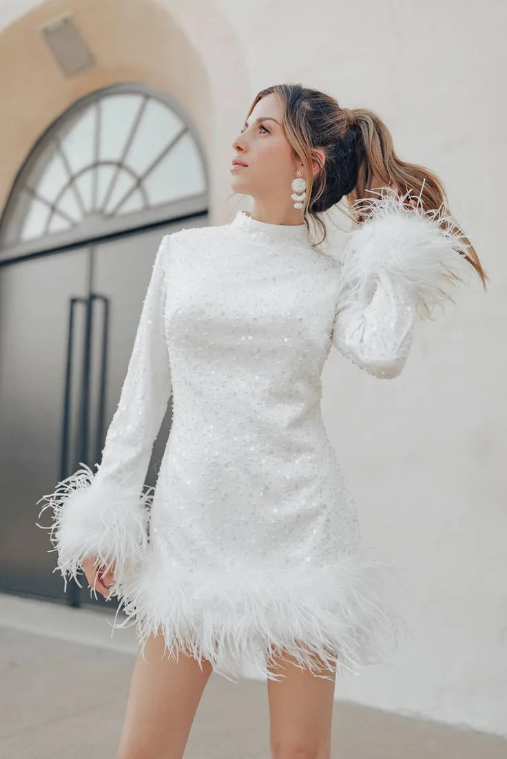 Sparkle Sequin White Prom Dress With Feather 202 3Birthday Party Wear High Collar Short Cocktail Luxury Long Sleeve Maxi Evening Party Skirt Bling Graduation Wear