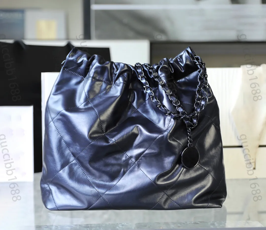 Small GUESS Handbag/Purse, Shiny Black Faux Leather, - Gem