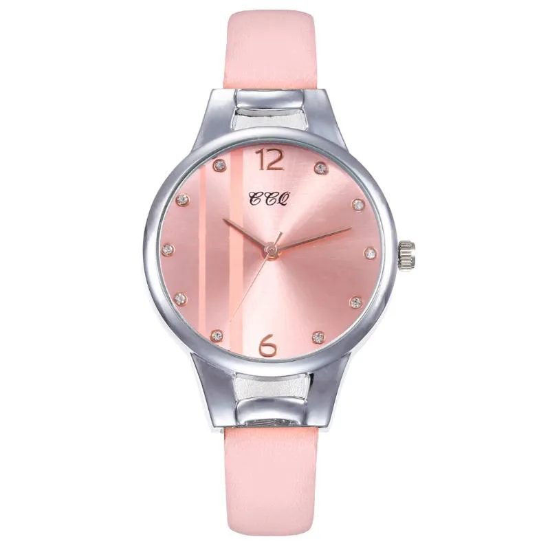 Montres-bracelets exquis style simple femmes montres petite mode quartz dames horloge goutte CCQ marque élégante fille bracelet