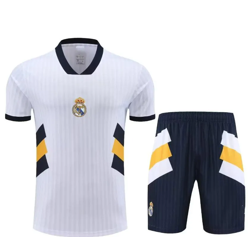 2023 Real Madrids Nouveaux maillots de football 20 24 Survêtements à manches courtes Kit pour hommes Vêtements d'entraînement de football Chemise de jogging en plein air