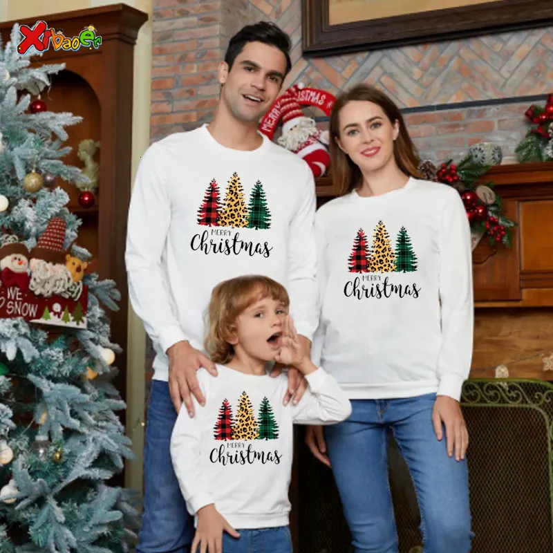 Familjmatchande kläder Familj Jultröjor Sweatshirt Outfits Sweaters Christmas Tree Matching Party Clothes Adult Pappa Mamma barnkläder Baby 230316