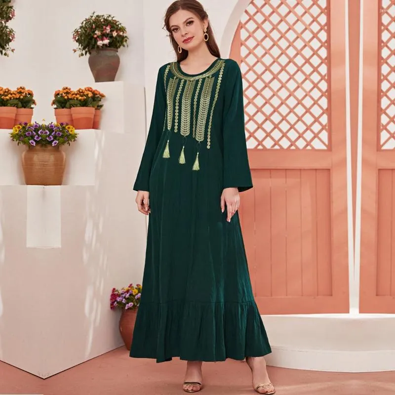 Etnik Giyim Wepbel Hicam Müslüman Abaya Kadın Moda O boyunduruk Gevşek Eid İslami Ramazan Tassel Altın İplik İşlemeli Elbise