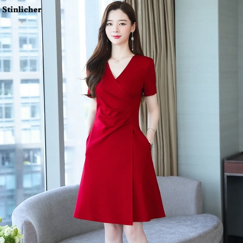 Casual Kleider Chic Schwarz Rot Sommer Kleid Frauen Elegante V-ausschnitt Kurzarm Falten Split Büro Damen Arbeit Midi Kleid Koreanische weibliche Robe 230316