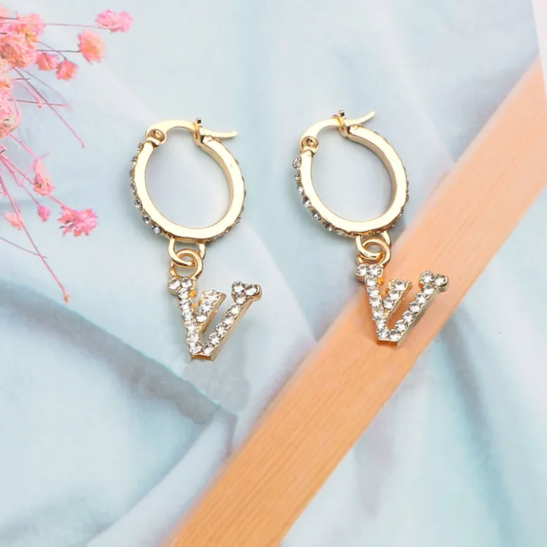 4Colors 18k Gold Designer örhängen örn studdesigners märke geometri bokstäver kvinnor pärla örhänge bröllop fest juveler klassisk stil lyxig gåva