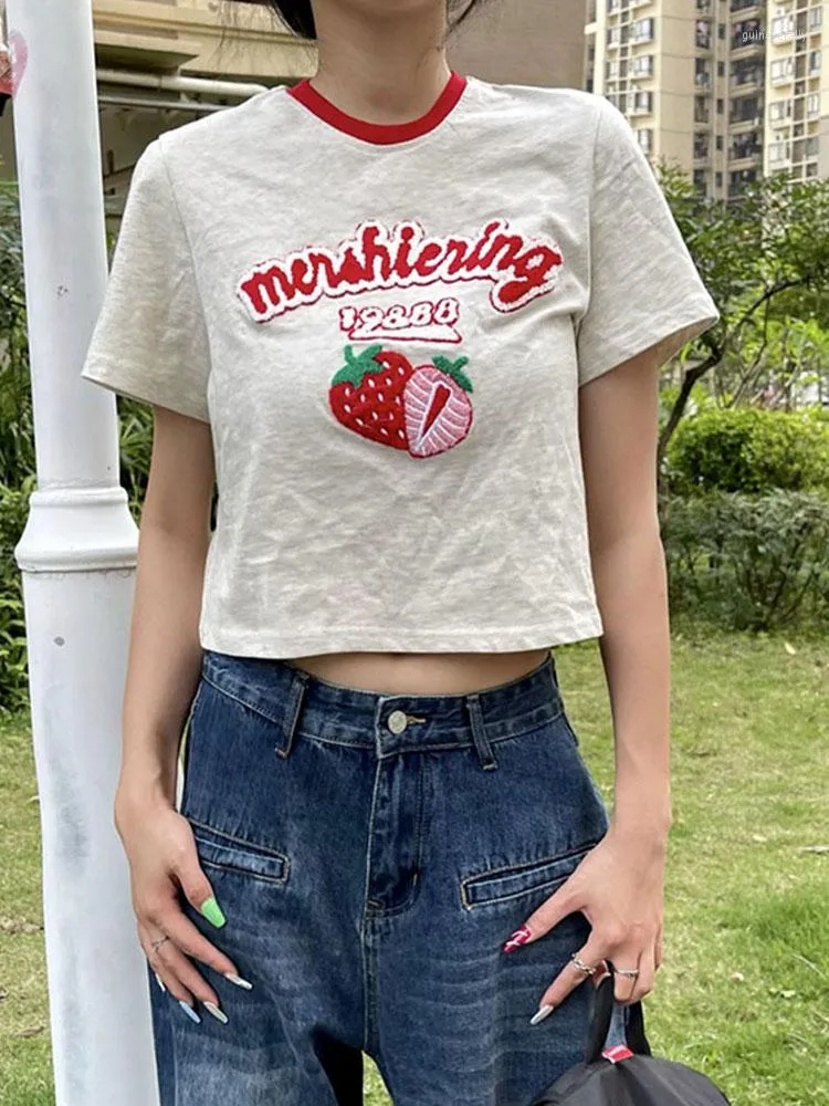 Camas femininas Camisetas de verão Top Y2K Mulheres Tshirt Korean Fashion Moda Harajuku Tees de rua Bordado de morango Kawaii Aestéticos de algodão