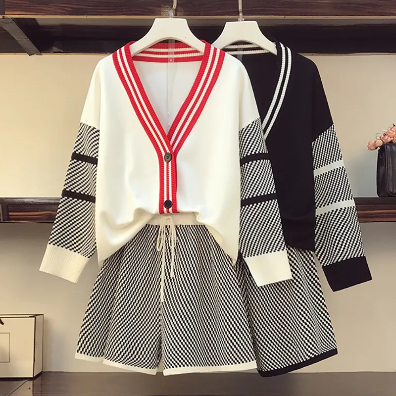 Two Piece Dress Plus Size Women's 2023 Spring Fat Sister Vneck Contrast Knitted Cardigan Plaid Shorts Age Reduction 230316