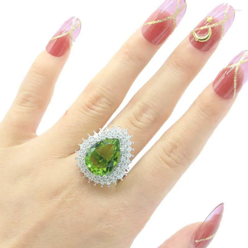 Cluster ringen 26x22 mm prachtig 6,6 g groene peridot witte cz vrouwen dagelijkse slijtage zilveren groothandel druppel